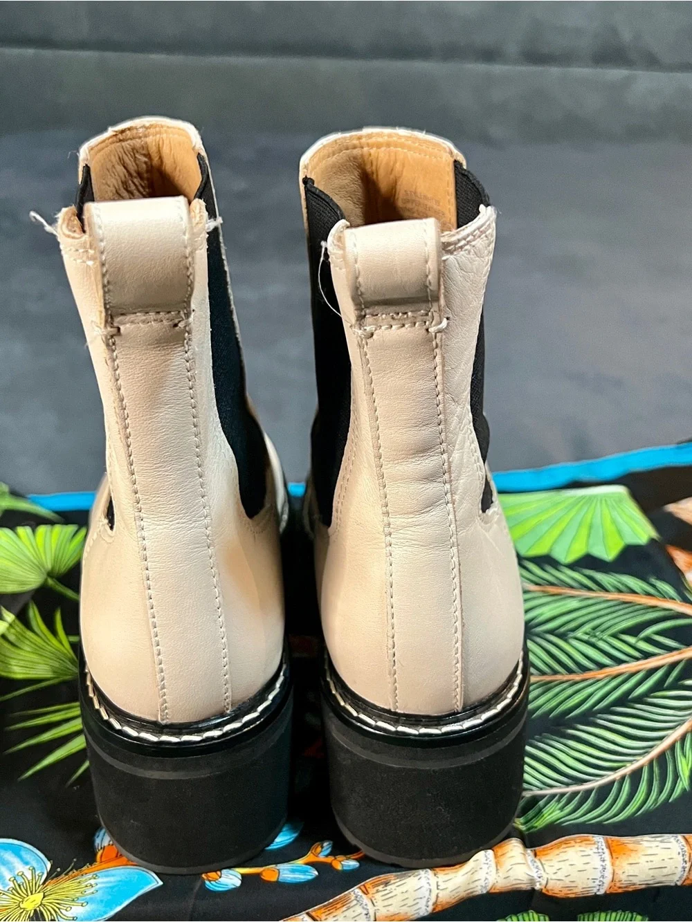 Madewell Carina Platform Leather Chelsea‎ Boots Harvest Moon Cream 7